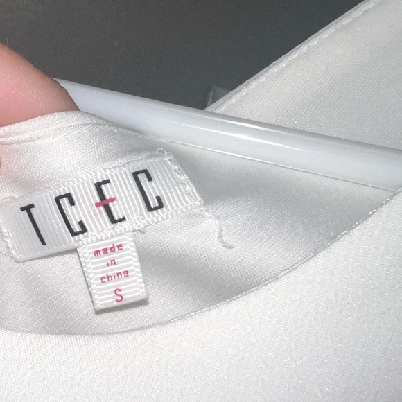 TCEC WHITE RUFFLE DRESS - Picture 4 of 4